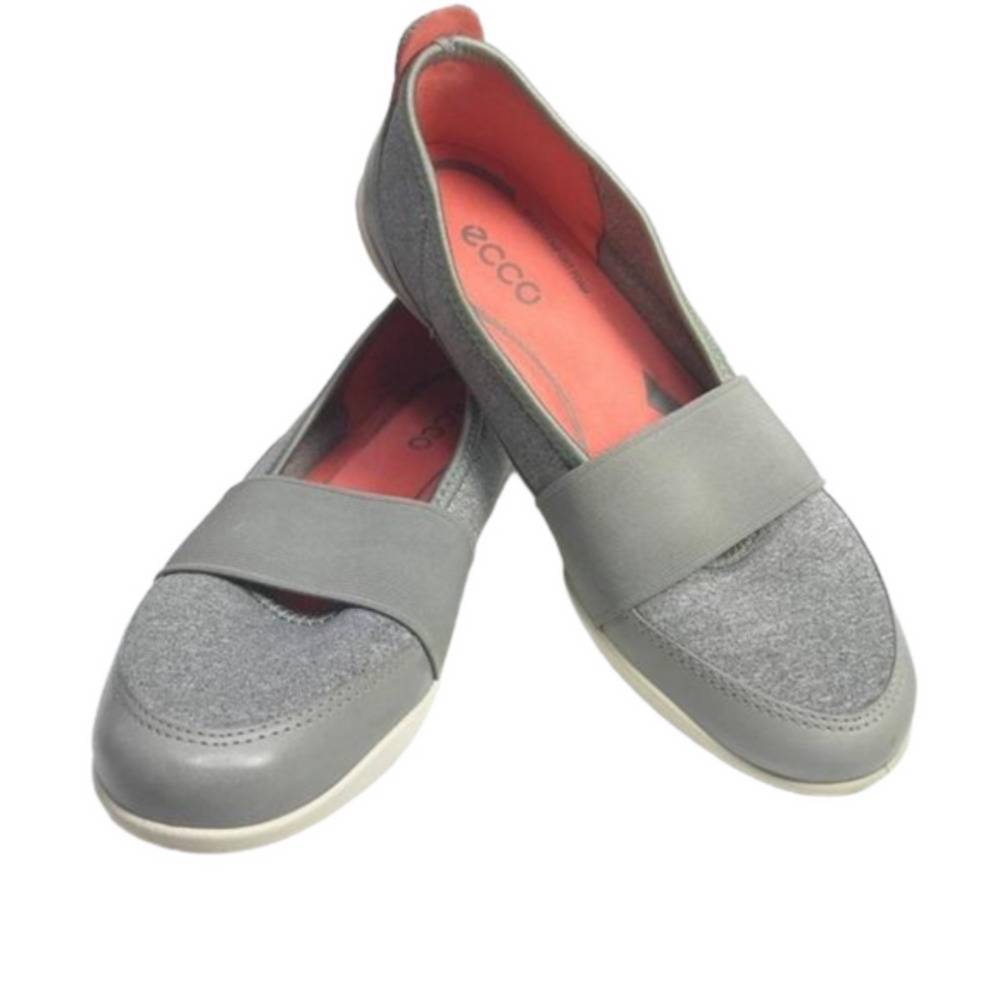Ecco - feminine and sporty ballerina flat